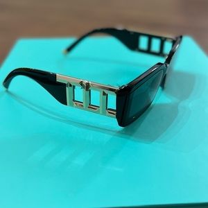 Tiffany & co. TF4197 sunglasses brand new